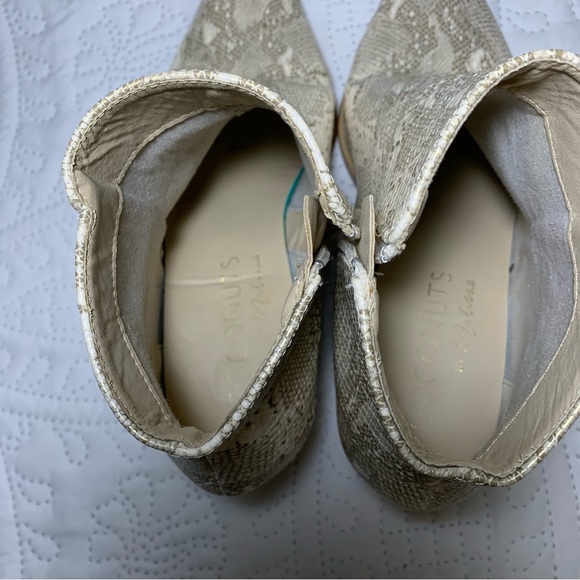 Coconuts by Matisse Metallic Snakeskin Astoria Ankle Boots Booties Size 9M - Picture 7 of 12